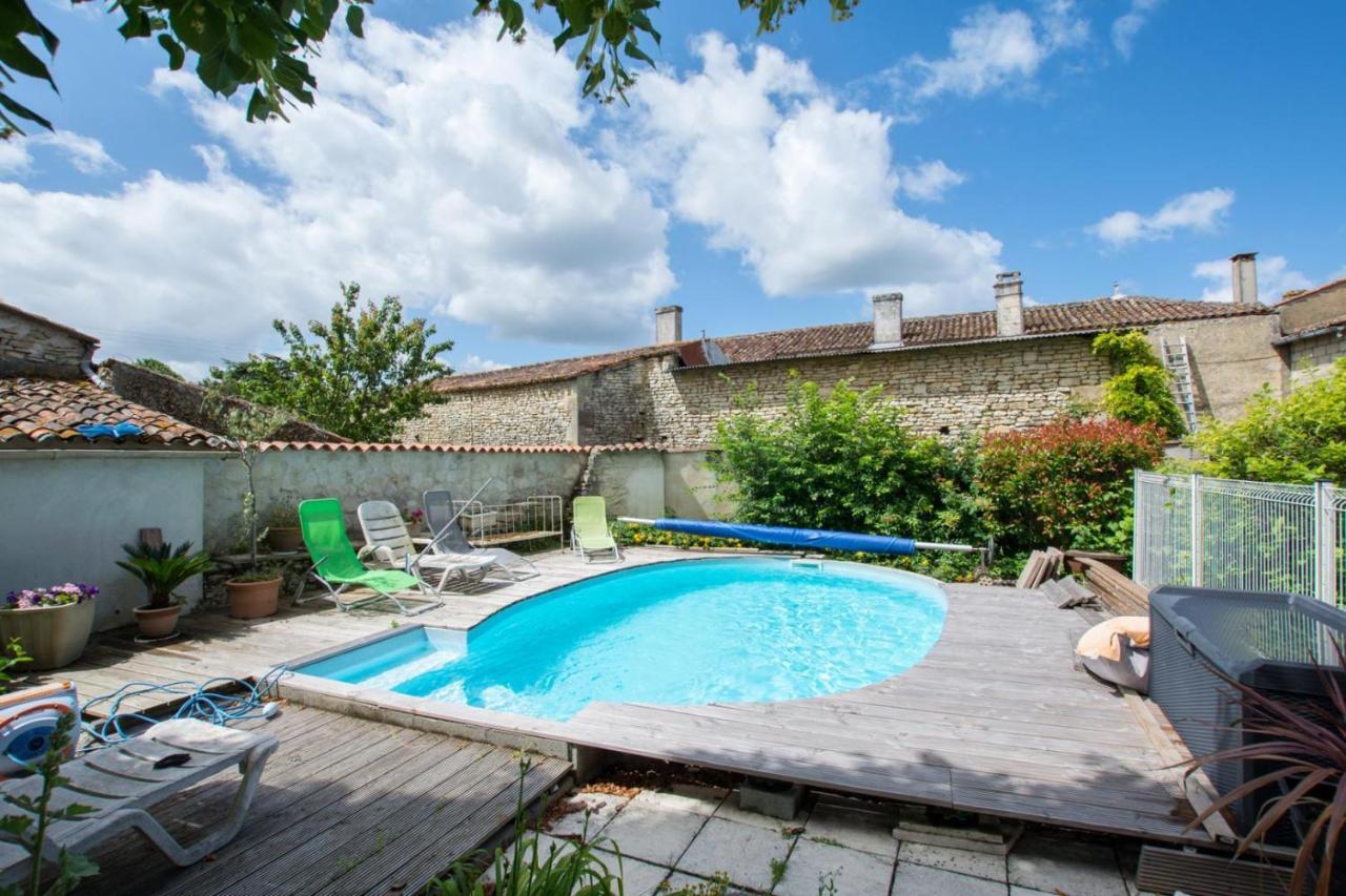 مبيت وإفطار Saint-Hilaire-de-Villefranche A L'Antan - La Ferme D'Octave المظهر الخارجي الصورة